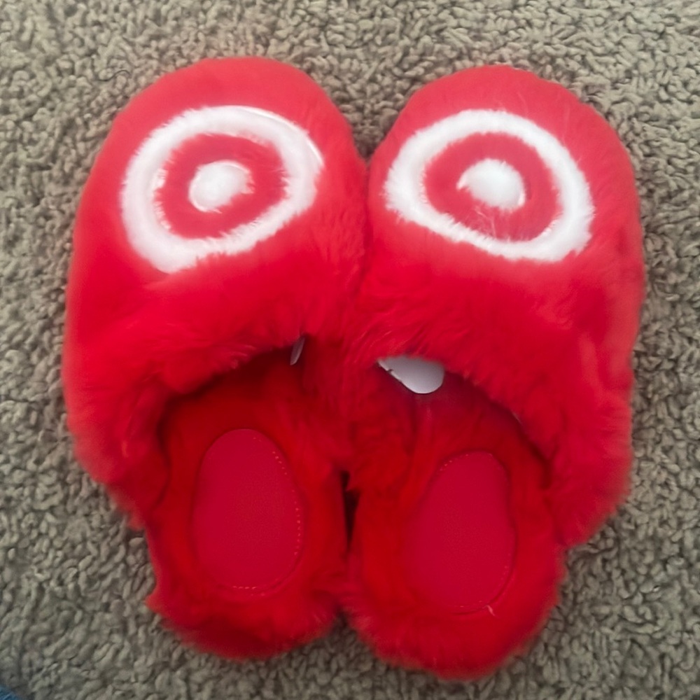 NWT never worn Target wonder shop slip on slippers. Size 5/6